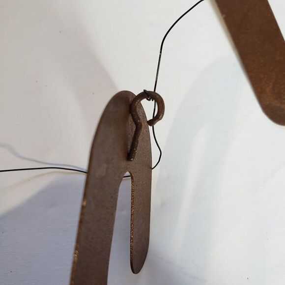 Primitive Christmas Decor Rusty Metal Candy Cane Garland Set of 4 Farmhouse - Picture 6 of 7